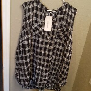 Nwt Bloom Chic Longer length Dressy Tank Black White Print